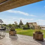 Three-bedroom In * إيبلتوفت