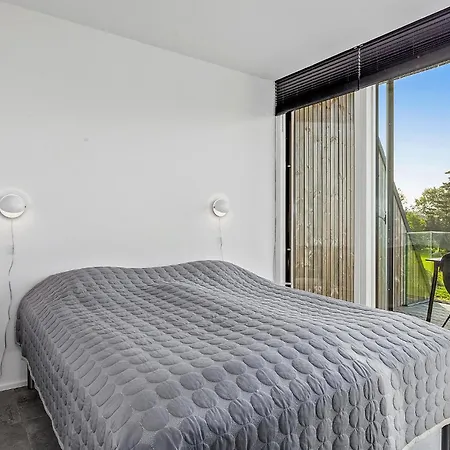 بيت للعطل Three-bedroom In *